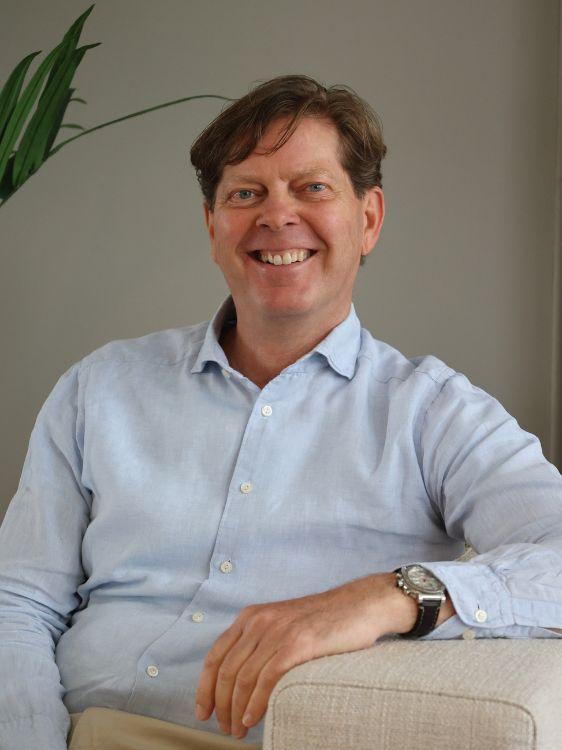 Ran Mostart / Eigenaar / Interieurontwerper / Advies